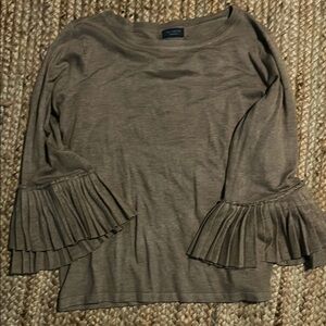 The Limited Pleated Sleeve Tan Lightweight Sweater Size Tag missing but is Large